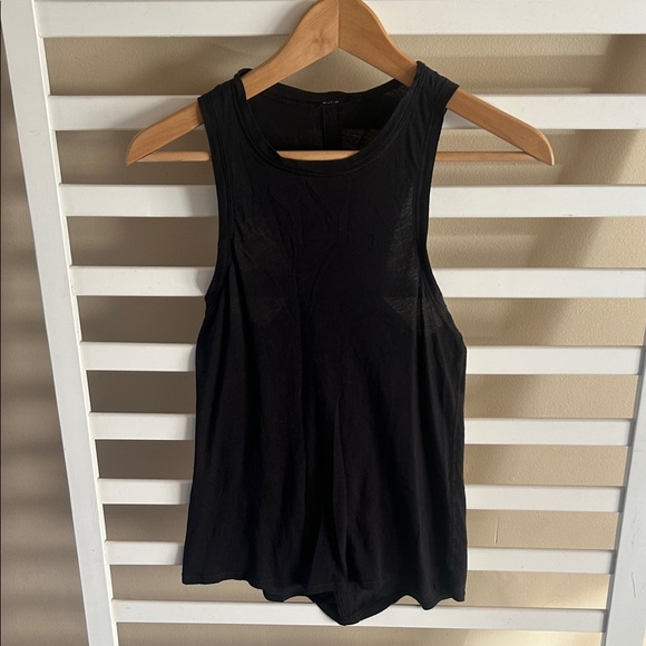 lululemon athletica Tops - Lululemon Black Sleeveless Twisted Criss Cross Back Women's Tank Top
